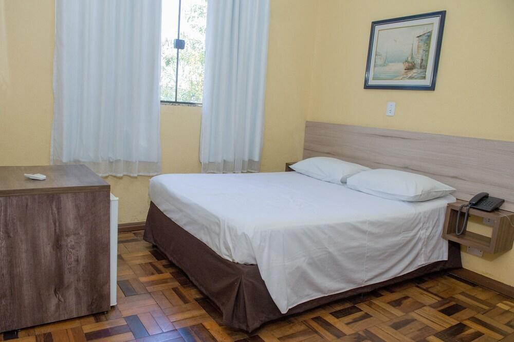 Villa Iguacu Palace Hotel Фос ду Игуасу Екстериор снимка