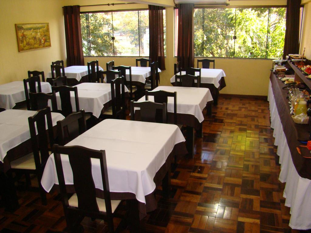 Villa Iguacu Palace Hotel Фос ду Игуасу Екстериор снимка